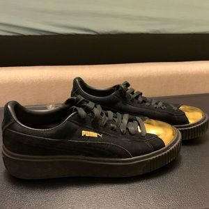 Puma women’s sneaker size 8